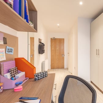 Bronze En Suite - Image 3